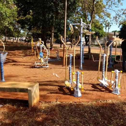 São Miguel do Iguaçu inicia instalação de nova academia ao ar livre no Bairro Floresta