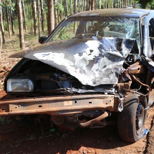 Acidente em Itaipulândia, entre veículo e motocicleta, deixa duas jovens gravemente feridas