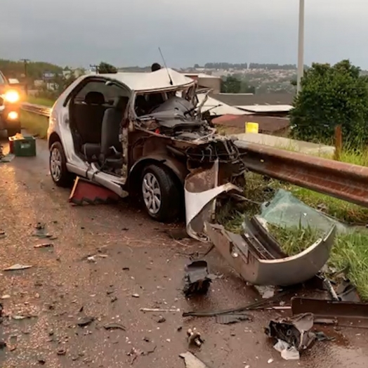 Grave acidente na BR 369 em Cascavel deixa duas pessoas mortas e três feridas