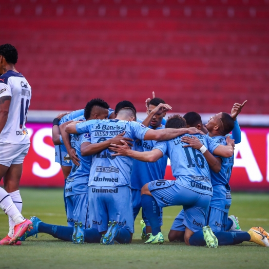 Ouça o gol: Grêmio vence a LDU e larga em vantagem nas oitavas da Sul-Americana