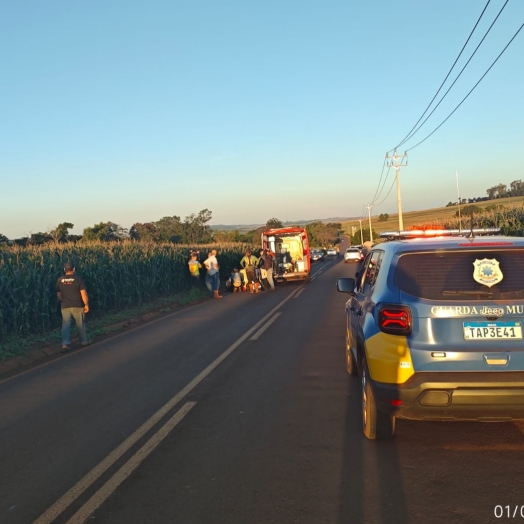 Guarda Municipal auxilia em ocorrência grave envolvendo ciclista atropelada por carreta em São Miguel