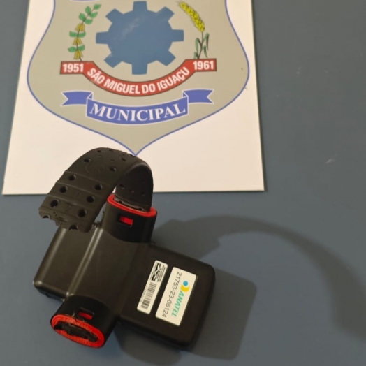 Guarda Municipal localiza tornozeleira eletrônica rompida em terreno baldio em São Miguel do Iguaçu