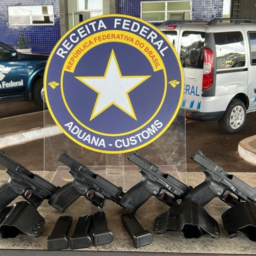 Homem é preso na Aduana da Ponte Internacional da Amizade com quatro pistolas 9 mm