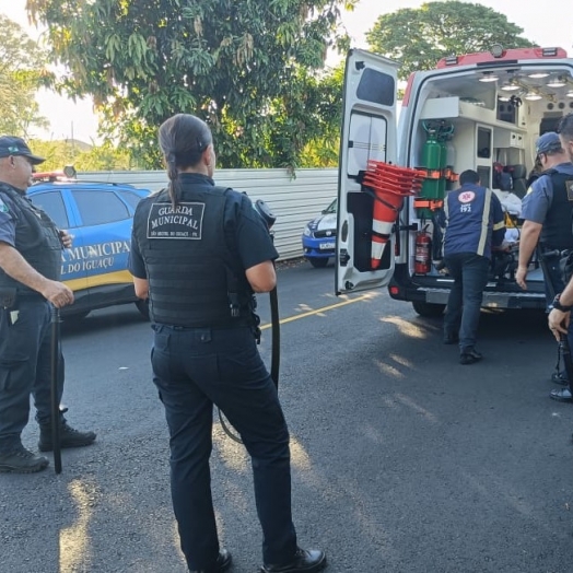 Homem em surto psicótico é contido pela Guarda Municipal em São Miguel do Iguaçu