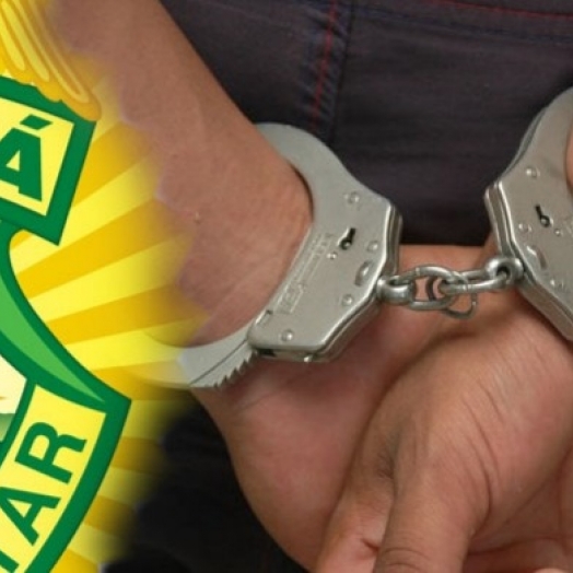 Homem foi detido após arrombar porta e ameaçar ex-esposa e familiares com facão em Medianeira