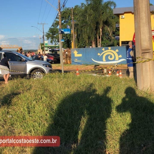 Homem morre em acidente envolvendo carro e moto em Santa Terezinha de Itaipu