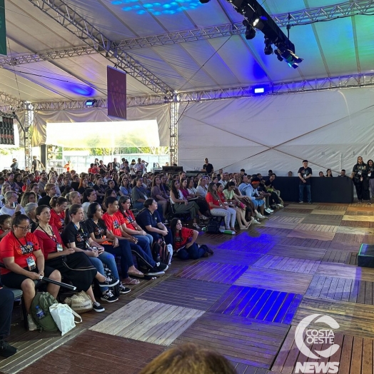 Iguassu Inova: Caco Barcellos fala sobre carreira e aconselha público a ter 