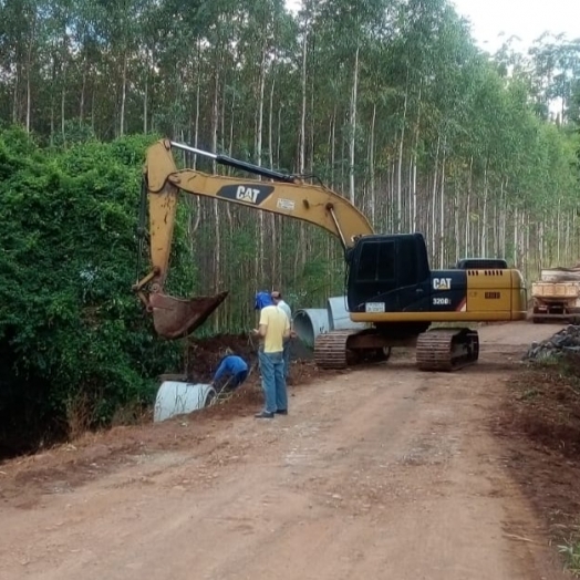 Iniciada pavimentação de trecho no Rio Javali em Medianeira