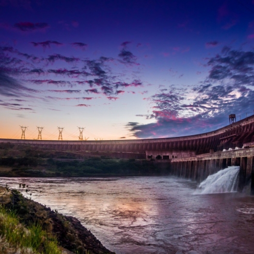 Itaipu atinge recorde mundial dos 3 bilhões de MWh na madrugada de domingo (10)