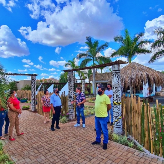 Itaipulândia: COMTUR se reúne no parque aquático  Itaipuland