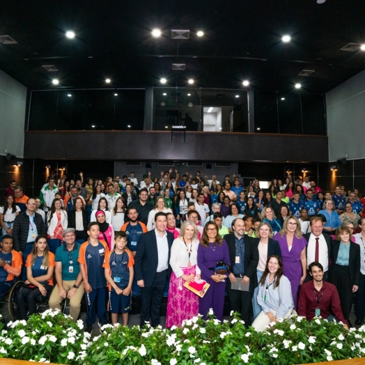 Janja Lula da Silva participa de evento com jovens de projetos sociais apoiados pela Itaipu