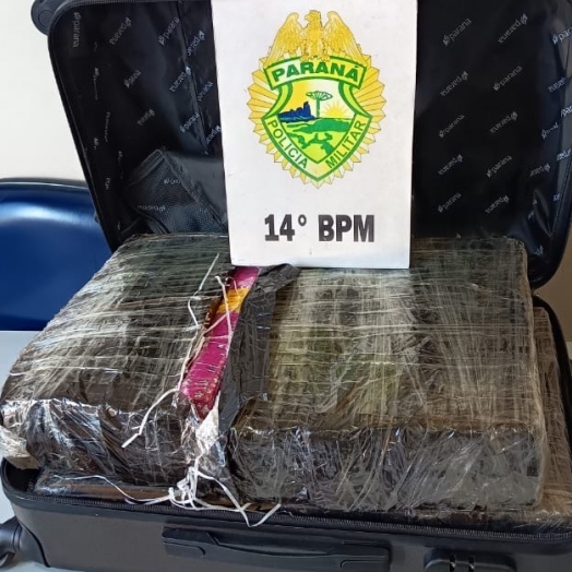 Patrulha Rural: Jovem é apreendido com mais de 25 kg de maconha ao lado da rodoviária de Medianeira
