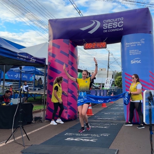 Letícia Sotoriva vence corrida do Sesc em Medianeira