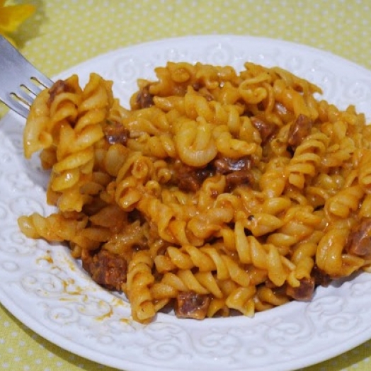 Macarrão com calabresa na panela de pressão - 10 minutos