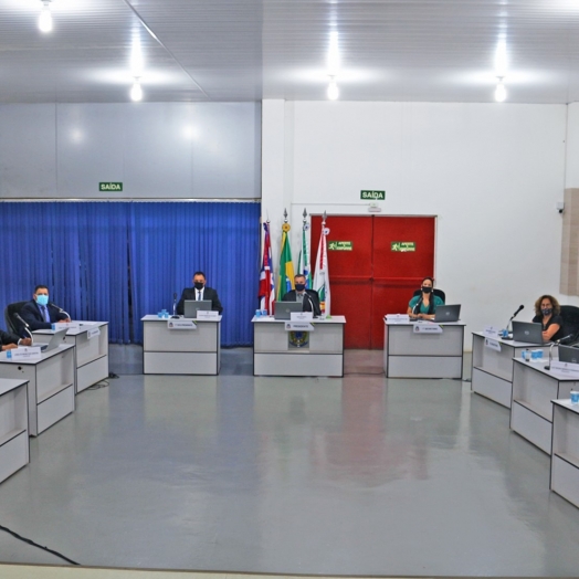 Mais vacinas e profissionais para Saúde, vereadores de Medianeira aprovam projetos em regime de urgência