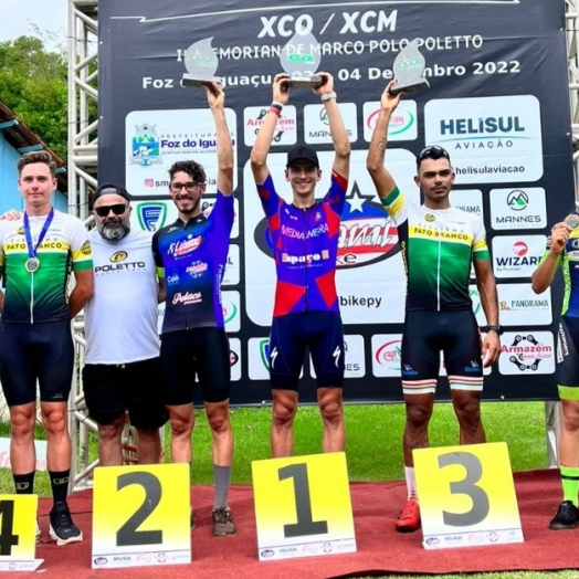 Medianeira sobe ao pódio com Alex Malacarne na Categoria Elite e Sub 23 no Paranaense de MTB