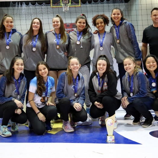 Medianeira Vice-campeã Geral da 26ª Copa Integração de Voleibol Feminino