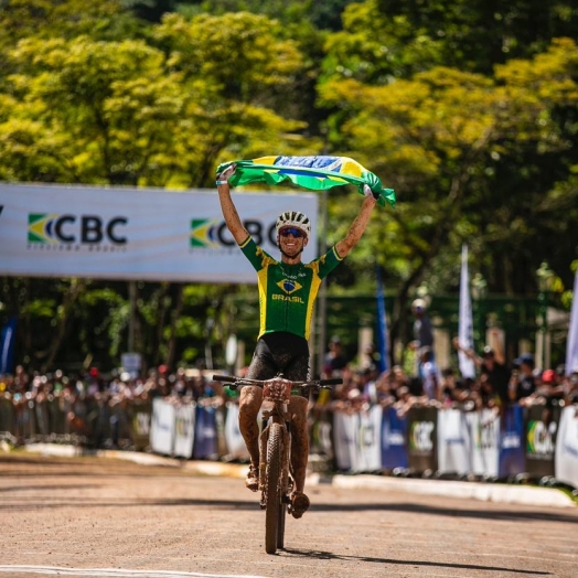 Medianeirense Alex Malacarne é campeão Pan-Americano de MTB Sub23