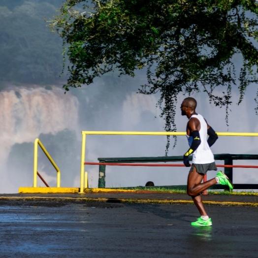 Moradores vizinhos ao Parque Nacional do Iguaçu pagam menos para participar da Meia Maratona das Cataratas
