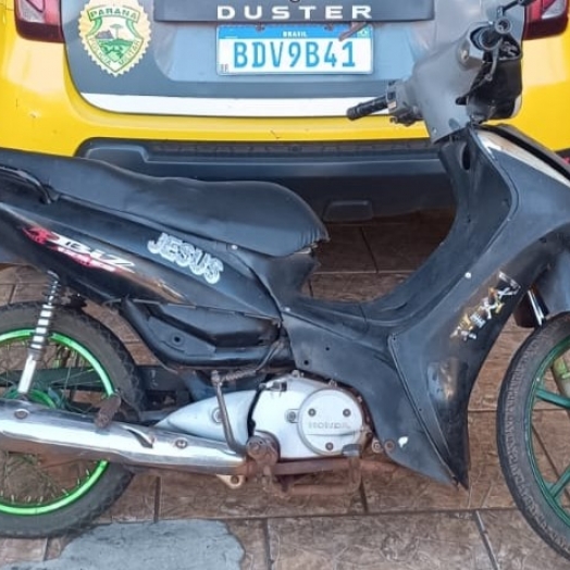 Motocicleta com sinais de identificação adulterados e condutor sem habilitação são flagrados no Paraná