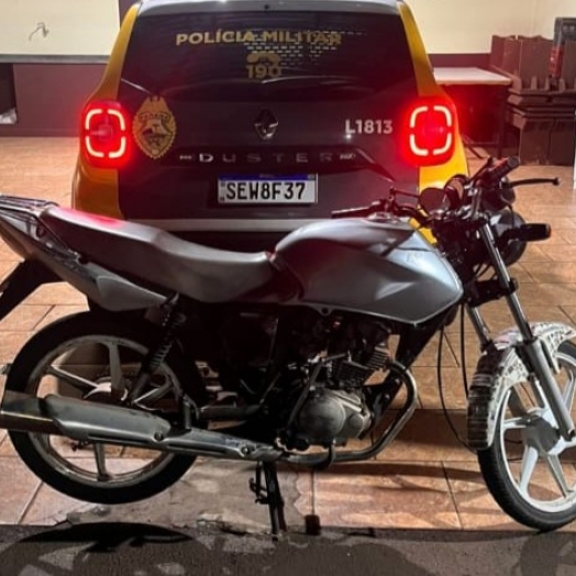 Motociclista é flagrado sem habilitação e com veículo irregular em São Miguel do Iguacu