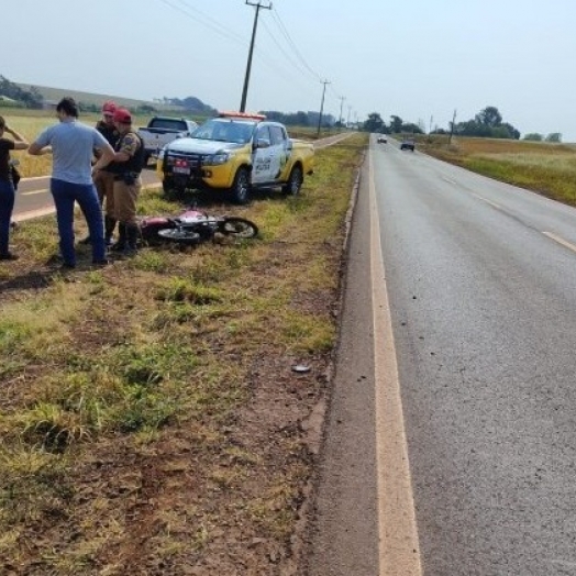 Motociclista fica ferido após sofrer queda na PR-495 em Santa Helena