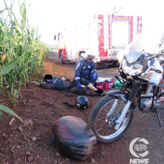 Motociclista fratura o pé após acidente na PR 488, em Santa Helena