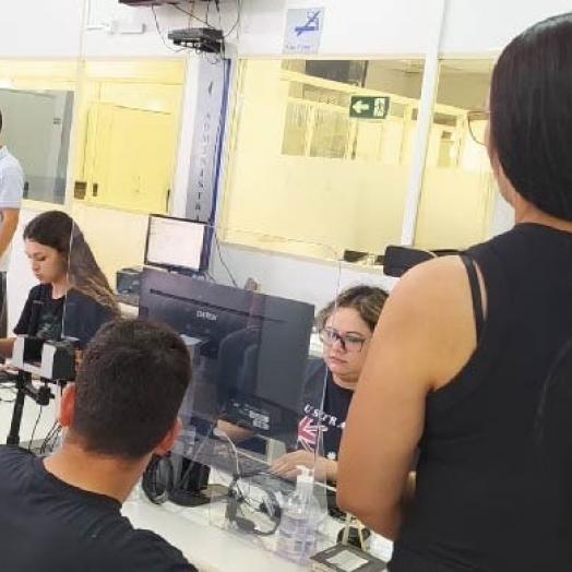 Mutirões prestam 870 atendimentos em ações na RMC e no Centro do Paraná