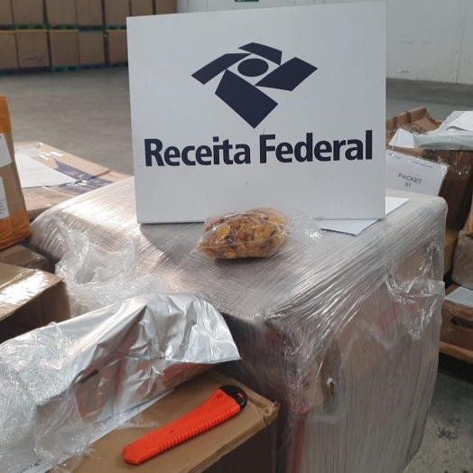 Novo entorpecente é localizado em remessa postal internacional por cães de faro da Receita Federal