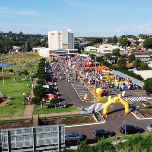 O aniversário 63 anos de Medianeira foi comemorado com muita festa!