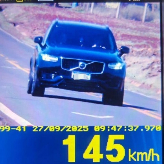 Operação da Polícia Rodoviária flagra 80 motoristas acima da velocidade entre Missal e Santa Helena