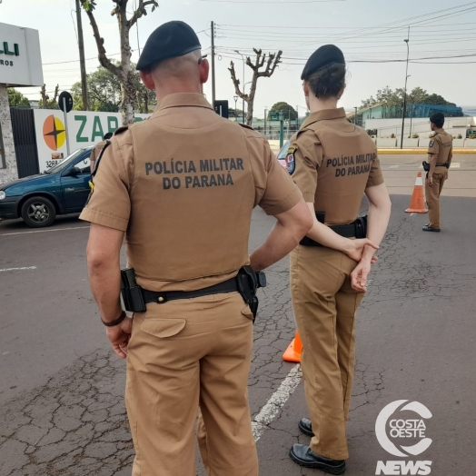 Operação Fecha Quartel em Santa Helena apreende carros e motocicletas irregulares