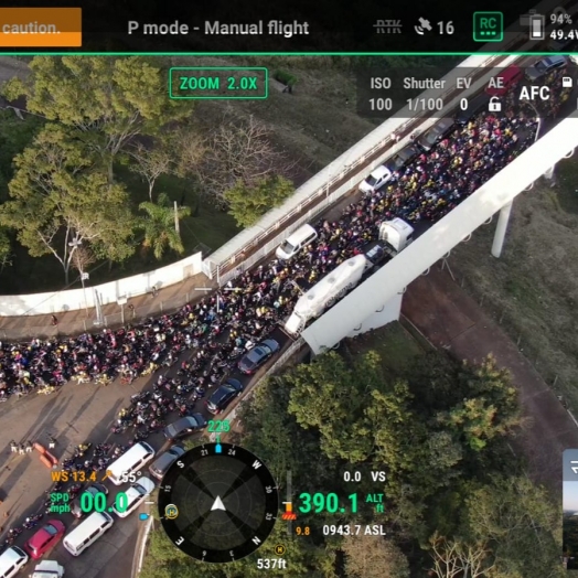 Operação na Ponte da Amizade impede entrada irregular de cigarros, bebidas e produtos agrícolas no Brasil