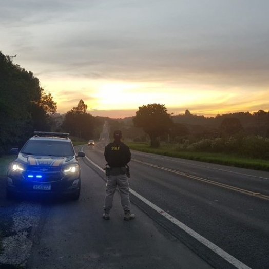 Operação Tiradentes: PRF mira ultrapassagens indevidas