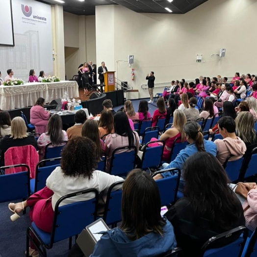 Outubro Rosa em Foz: mais mamografias e campanha solidária para pacientes com câncer