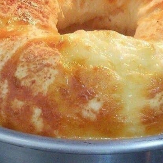 Pão de queijo na forma