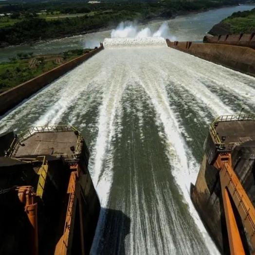 Paraguai convoca embaixador e suspende negociação da Itaipu após espionagem