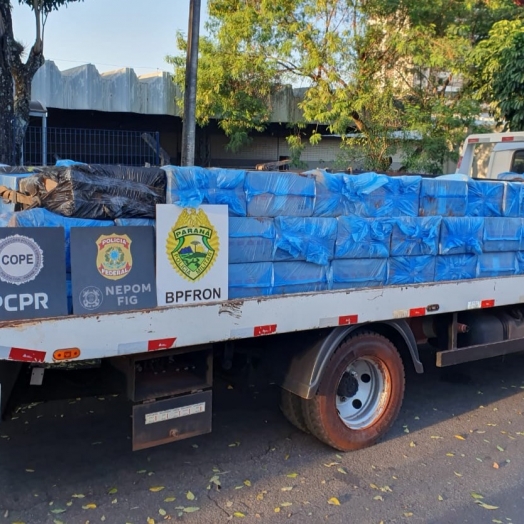 PF apreende dezenas de caixas de cigarros contrabandeados  e um veiculo em São Miguel do Iguaçu