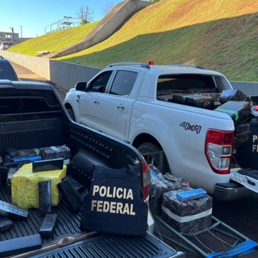 PF apreende mais de 800kg de maconha em depósito em Itaipulândia