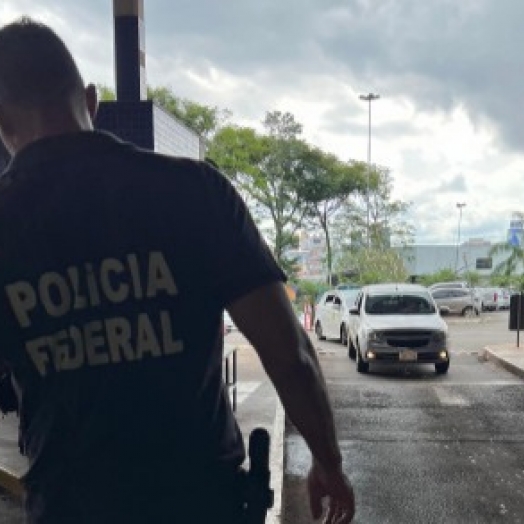 PF cumpre dois mandados de prisão contra foragidos acusados de roubo