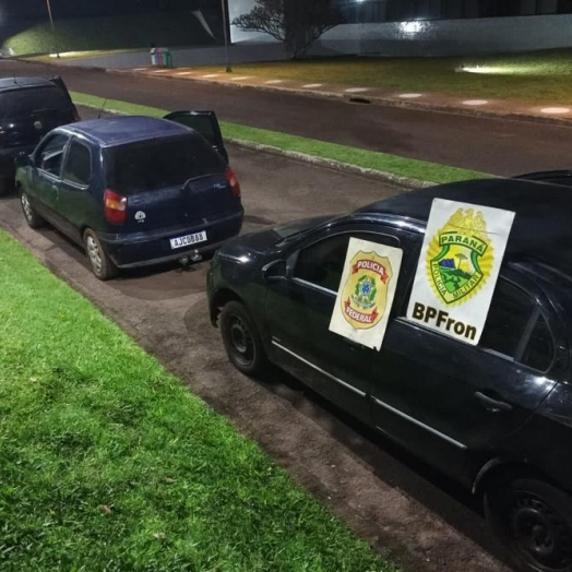 PF e BPFron apreendem comboio de carros com cigarros em Itaipulândia