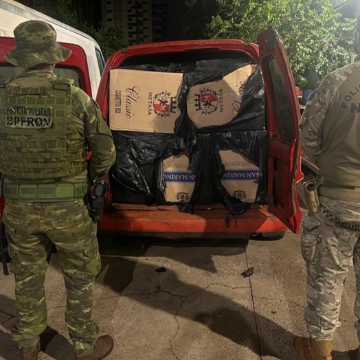 PF e BPFRON apreendem dois veículos carregados com cigarros contrabandeados em Itaipulândia