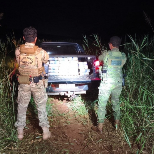 PF e BPFRON apreendem quase meia tonelada de droga em Santa Helena