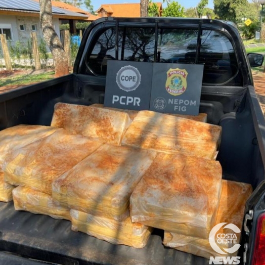 PF e COPE apreendem embarcação com 500 quilos de maconha em Santa Helena