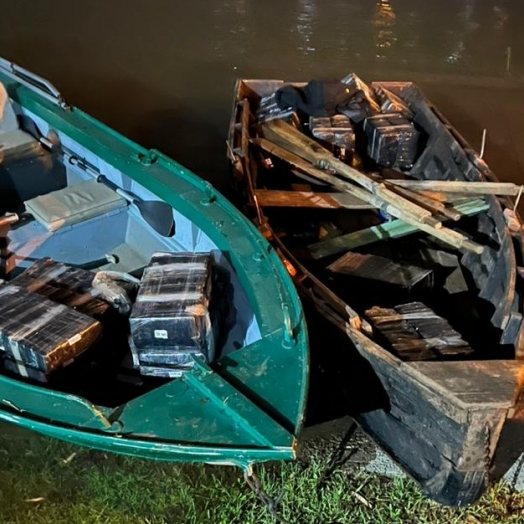 PF e Forças Estaduais apreendem meia tonelada de drogas no rio Paraná