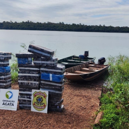 PF e PM apreendem quase 700 kg de maconha no lago em Santa Helena