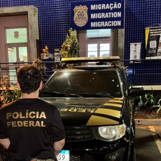 PF efetua prisão de indivíduo foragido na aduana da ponte Internacional da Amizade