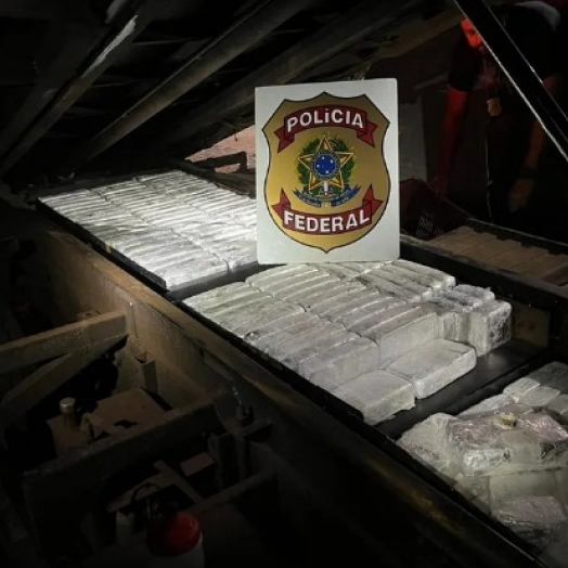 PF faz operação contra suspeitos de tráfico internacional de drogas e armas no oeste do PR; 13 foram presos
