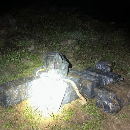 PF, PC e PM apreendem fardos de maconha nas margens do Rio Paraná
