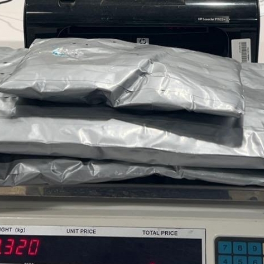PF prende duas paraguais com mais de 6kg de cocaína no aeroporto de Foz do Iguaçu